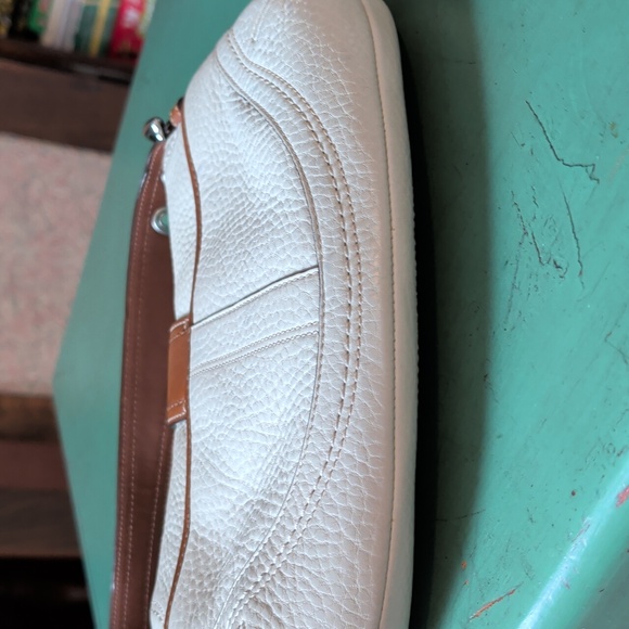 Coach Vintage Soho Shoulder Bag F12300 Pebble White and Tan Leather With Buckle - Picture 7 of 15